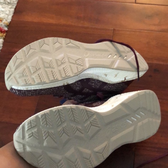 asics hyper Gel Size 6 - Picture 3 of 4